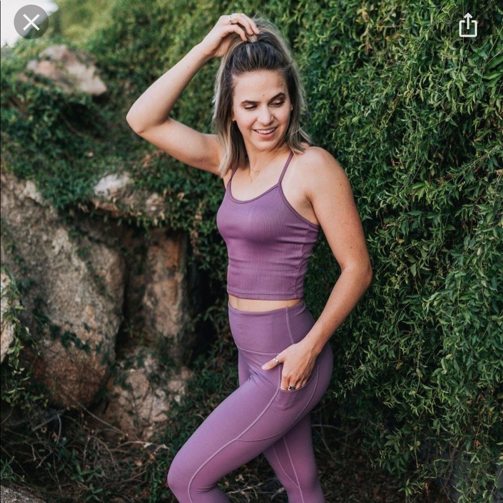 Senita Athletics Ava Crop Top in Ribber Lilac, size Medium